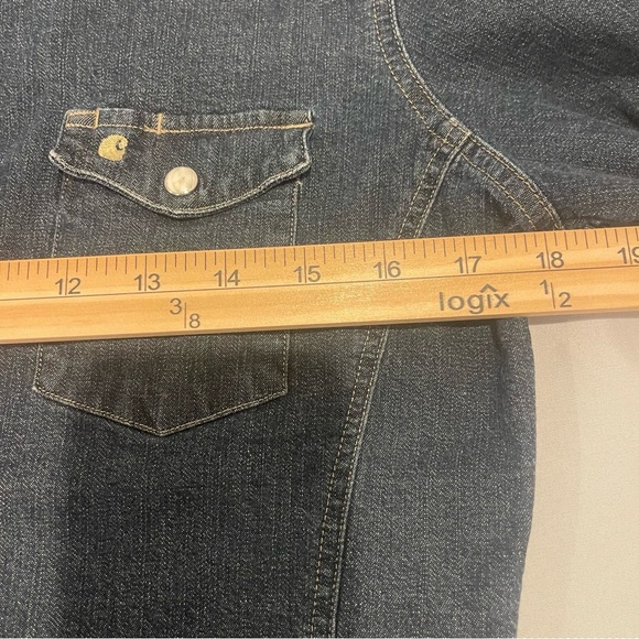 Carhartt Women's Denim Button Down Shirt Size Medium - Picture 10 of 12